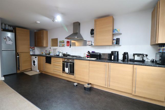 46, Barons Crescent, Trowbridge photo 4
