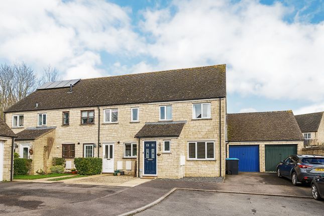 Thumbnail Terraced house for sale in Stow Avenue, Witney, Oxfordshire