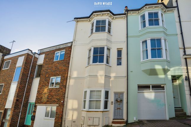 Thumbnail Flat for sale in Guildford Road, Brighton, East Sussex
