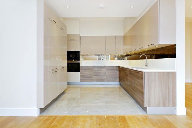 Flat 9, 26, Beechcroft Avenue, London photo 4