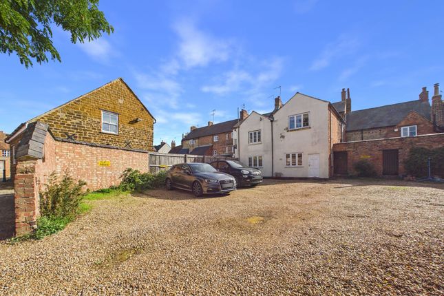 Flat 1, 20 Park Street, Towcester photo 2