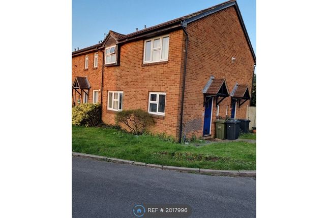 Terraced house to rent in Ashbury Crescent, Guildford GU4