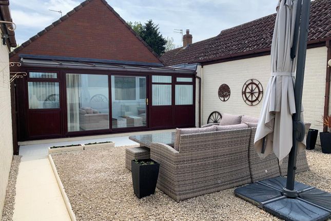 71, Conway Crescent, Burnham-On-Sea photo 4