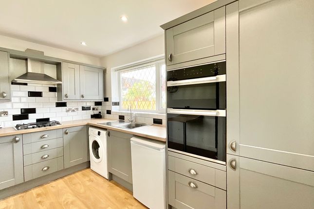 14, Axon Crescent, Stoke-On-Trent photo 2