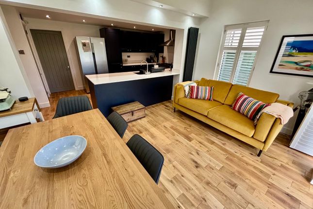 13, Penroy Avenue, West Didsbury photo 4