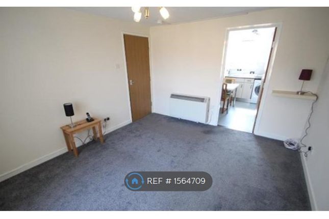 Thumbnail Flat to rent in Laighpark View, Paisley