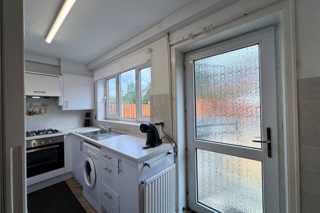 4, Appleby Walk, West Yorkshire photo 2