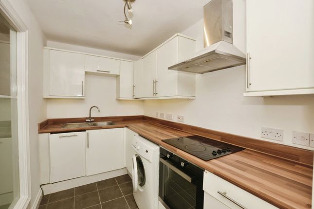 Apartment 7, 12, Tufton Street, Kent photo 2