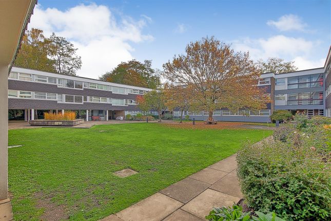 Flat 11, Highsett, Cambridge photo 2