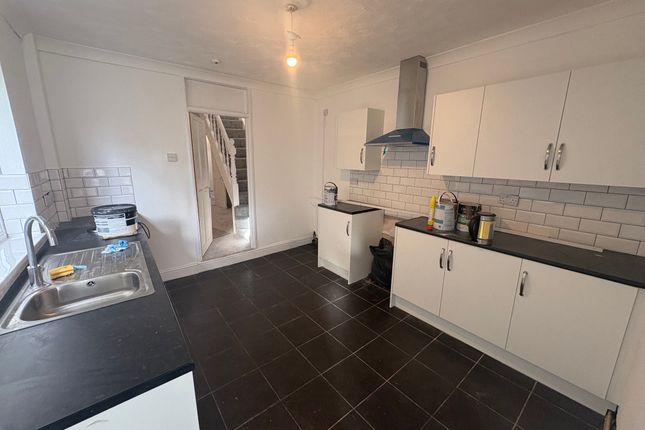 66, SWANSEA photo 4