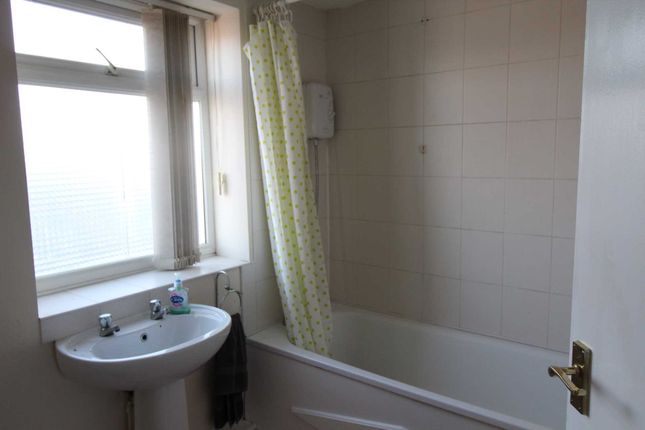 Flat 2, Walton Road, Liverpool photo 3
