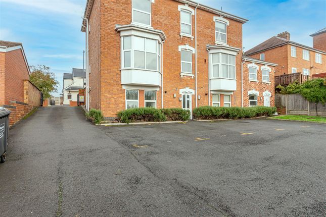 Flat for sale in Tunnel Hill, Worcester