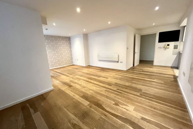 Flat 210, Castlegate, Manchester photo 3