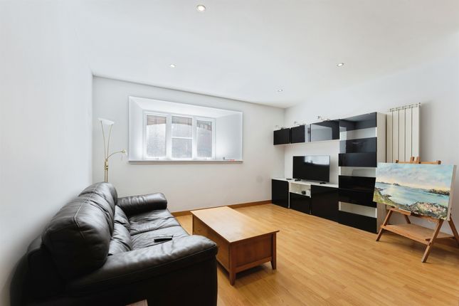 Apartment 129, East Float Quay, Dock Road, Birkenhead photo 3