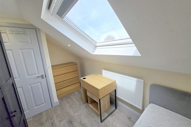 90, Farmfield Road Downham, London photo 2