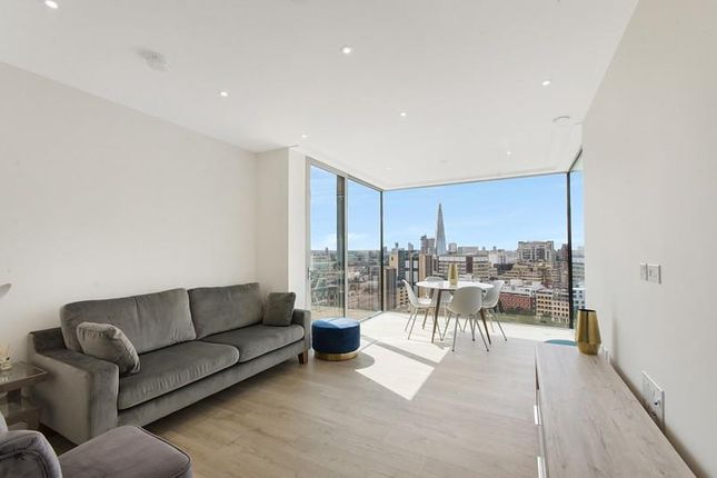 Thumbnail Flat to rent in Neroli House, Piazza Walk, Aldgate, London