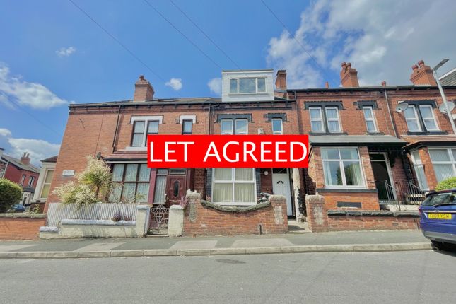Thumbnail Flat to rent in 12 Baldovan Place, Leeds