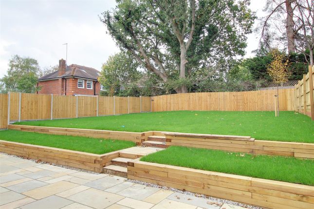 Bell Lane, Brookmans Park photo 4