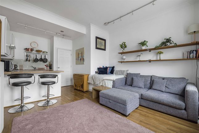 Flat for sale in Balham High Road, Balham