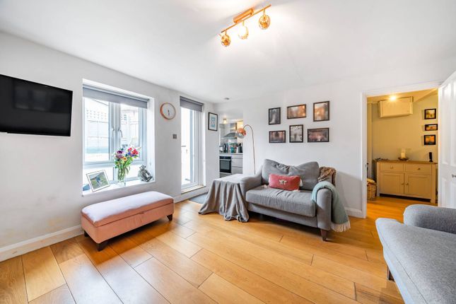 Thumbnail Flat for sale in St James Terrace, Balham, London