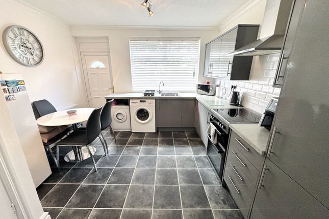 60, Manor Way, Peterlee photo 4