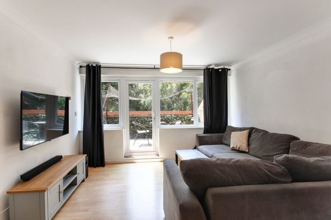 12, Bazes Shaw, Longfield photo 4