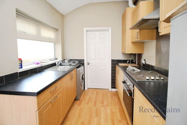 72, Station Avenue North, Houghton Le Spring photo 3