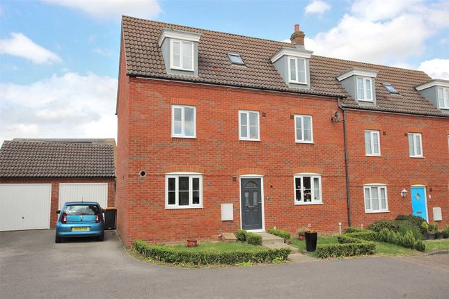 Thumbnail Semi-detached house for sale in Russet Close, Bedford, Bedfordshire