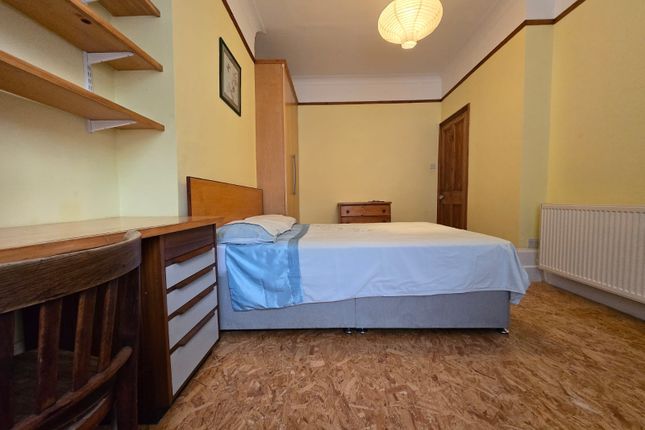 33 A Nelson Road, Nelson Road, London photo 4