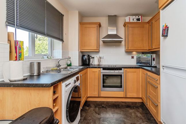 12, Hobby Way, Cannock photo 4