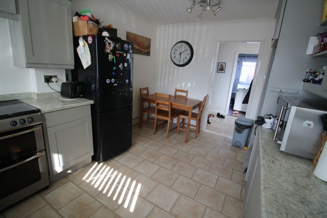 36 Cotman Road, Clacton-on-Sea photo 4