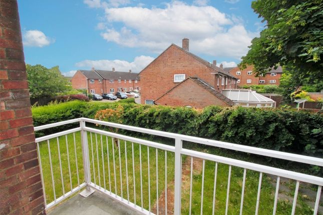 Flat, 8 Talbot Road, Hatfield photo 4