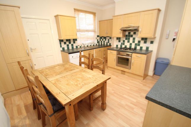 19, Hawthorn View, Leeds, West Yorkshire, LS7 photo 3
