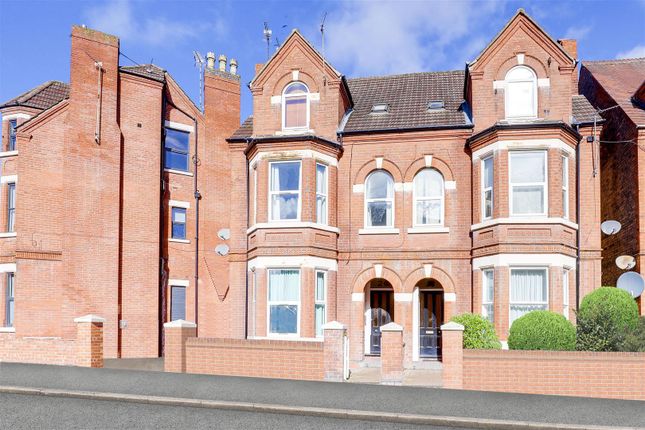 Flat to rent in Hope Drive, The Park, Nottingham
