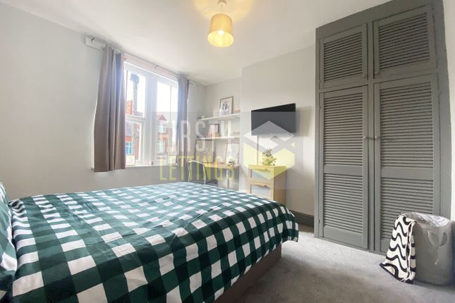 Clarendon Park Road, Leicester photo 2