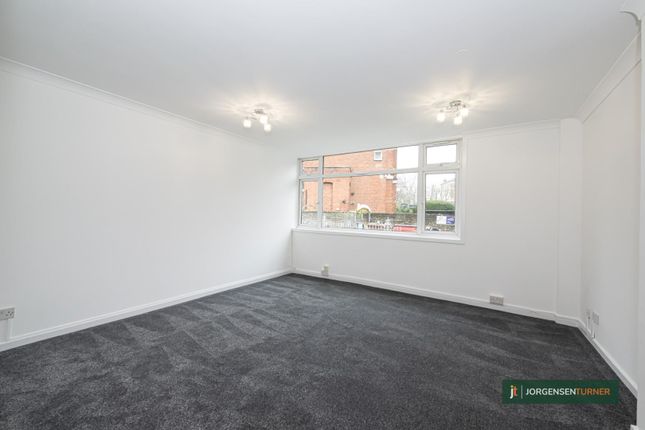 Flat 4 Daynor House, Quex Road, London photo 4