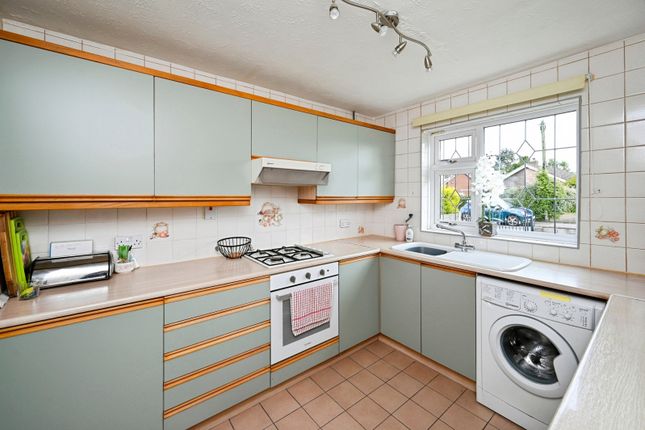 3, Hereford Avenue, Mansfield photo 4
