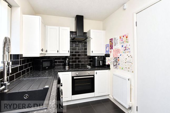 Mulberry Close, Rochdale photo 4