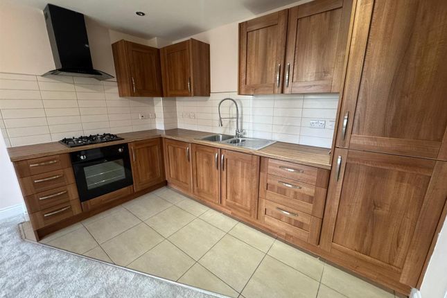 2 Sherborne Court, Sherborne Road, Bradford photo 3