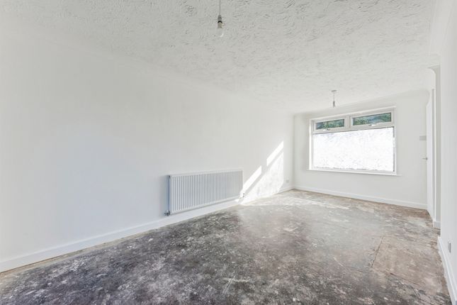 72, Goodliff Road, Grantham photo 4