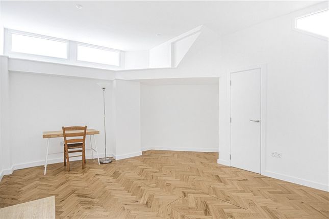 Ground Floor Flat, 68, West Hill, Wandsworth photo 4