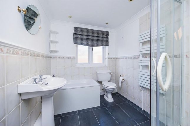 26, Harcourt Crescent, Nottingham photo 2