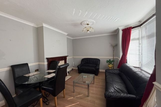 4 Second Avenue, Caister-On-Sea, Great Yarmouth photo 2
