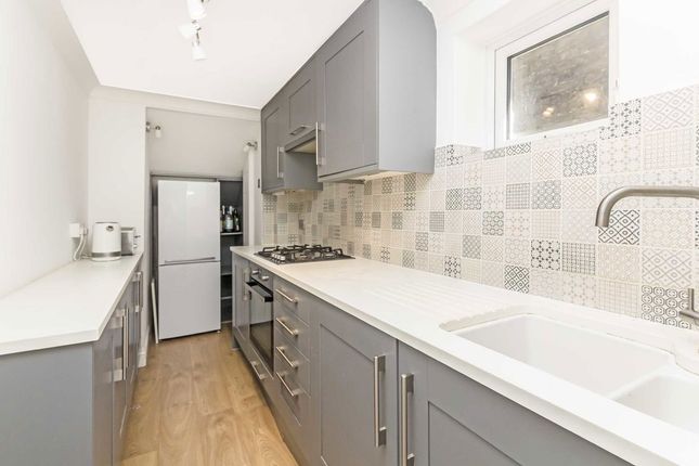Flat 1a, 28, Knights Park, Kingston Upon Thames photo 4