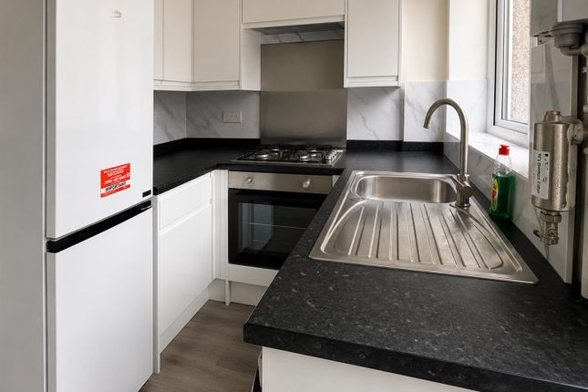 130, Cressingham Road, Edgware photo 5