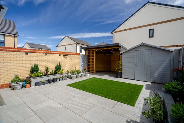 11, Dahl Drive, Milton Keynes photo 4
