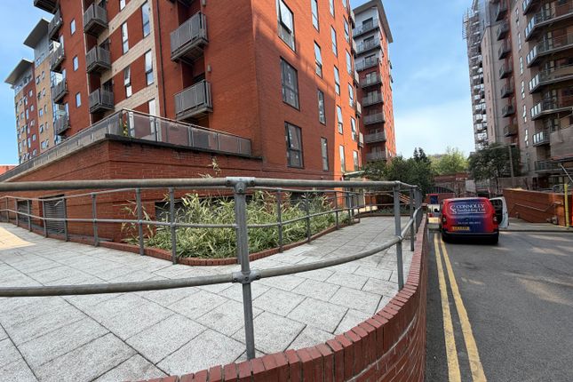 Hornbeam Way, Manchester photo 2