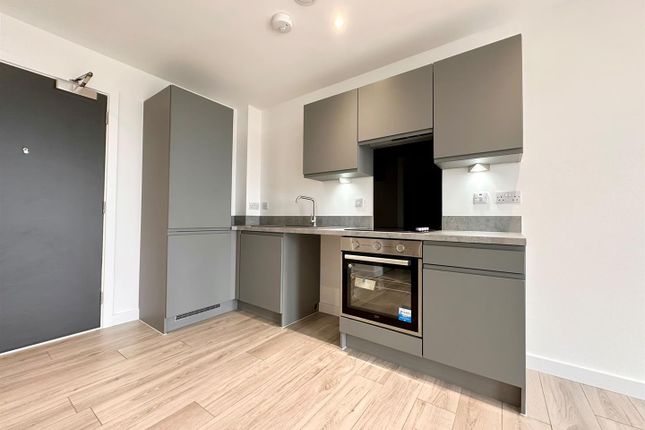 Carnaby Place, 15 Duncan Street, Salford photo 5