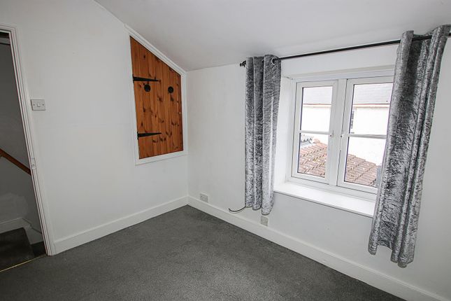 Terraced house for sale in Granby Street, Newmarket