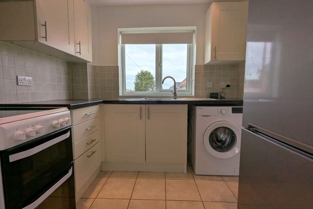 28 Leven Close, Gloucester photo 5